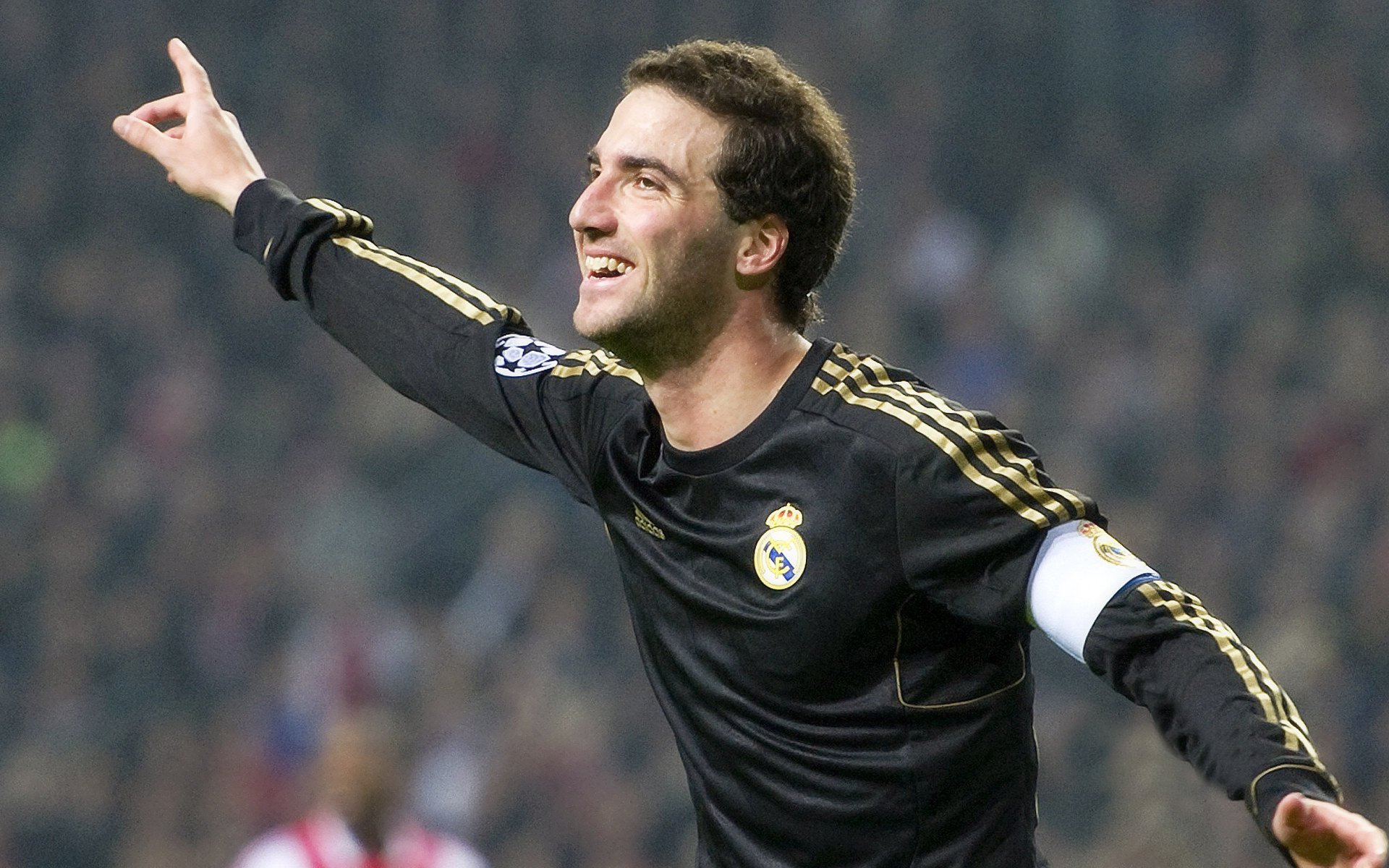 万达大都会球场的欧冠卡位战：马德里竞技迎战圣吉尔联合，万达大都会球场和万达有关系吗